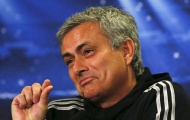 Đồng cảm với trọng tài, Mourinho vẫn bị FA 'sờ gáy'