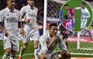 Cristiano Ronaldo suýt 'tẩn' Koke tại derby Madrid