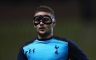 Sau Kane, đến lượt sao trẻ Tottenham mang mặt nạ đến sân tập