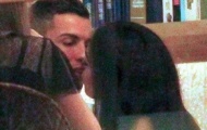 Ronaldo khóa môi người tình mới trong buổi hẹn hò