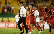Điểm tin bóng đá Việt Nam sáng 17/4: Công Vinh đổ lỗi cho trọng tài sau trận thua S. Khánh Hòa