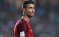 Không bắt kịp Lewandowski, Ronaldo buồn trong ngày vui của BĐN