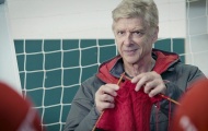 Chuẩn bị đấu Huddersfield, Wenger dạy học trò... đan áo len