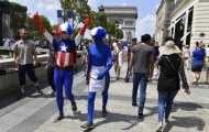 'Đội trưởng Mỹ' xuống đường cổ vũ cho tuyển Pháp trước thềm chung kết WC