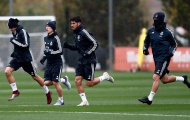 Bất chấp cái lạnh thấu xương, dàn sao Real Madrid vẫn tập cực sung