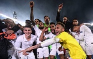 Neymar biến Alisson thành 'vật tế thần' trong lễ ăn mừng chiến thắng