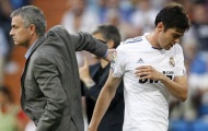 Kaka: 'Tôi muốn ra sân nhưng Mourinho không nghĩ vậy'