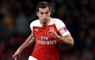 UEFA cấm Arsenal 'làm loạn' vì Mkhitaryan