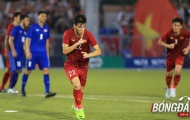 Tiến Linh có hành động đặc biệt với Quang Hải sau bàn thắng gỡ hoà 2-2