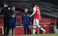 Arsenal 'hút chết', Arteta có tiết lộ thú vị về thẻ đỏ của học trò
