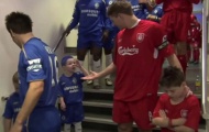 Chú bé mascot của Chelsea từng 'troll' Gerrard đang ra sao?