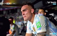 Martinez rơi nước mắt trên ghế dự bị Argentina