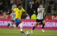Tại sao Fred gây thất vọng ở Man Utd, nhưng chói sáng ở Brazil?