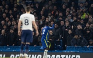 Bị CĐV Tottenham tấn công, Rudiger phản ứng đầy bất ngờ