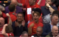 Khán giả sân Anfiled ăn mừng hụt vì tin giả Aston Villa cầm hòa Man City