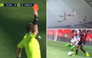 Cựu sao Barca nhận thẻ đỏ sau 9 giây