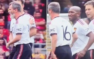 Roy Keane từ chối đeo băng đội trưởng M.U