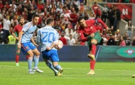 Ronaldo vô hại, Bồ Đào Nha bị loại trong gang tấc