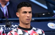 Phân tích ngôn ngữ cơ thể của Ronaldo trên băng ghế dự bị