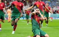 Cầu thủ Bồ Đào Nha bảo vệ chấm phạt đền trước tiểu xảo của Uruguay