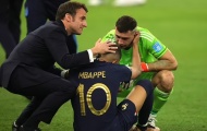 Tổng thống Pháp an ủi, Mbappe hành động khác lạ