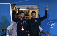 Messi và đồng đội phải trả lại cúp vàng 6,1 kg