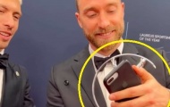 Christian Eriksen gây chú ý khi dùng iPhone 8 Plus