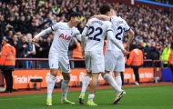 Villa 'tự hủy', Son Heung-min đưa Tottenham áp sát top 4