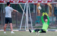 Ngôi sao thủ môn vắng mặt, Hàn Quốc gặp khó trước Uzbekistan