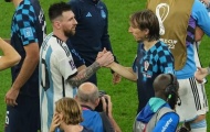 Luka Modric xác nhận tương lai, có hành động đẳng cấp với Messi
