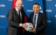Chủ tịch FIFA trao cúp AFF cho Việt Nam hoặc Thái Lan