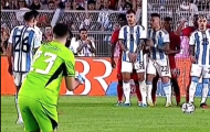 Emiliano Martinez hiến kế giúp Messi ghi bàn trước Panama