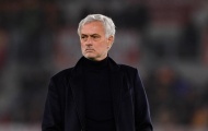 CĐV Roma bày tỏ tình cảm với Mourinho