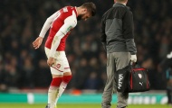 Fan Arsenal 'tái mặt' vì chấn thương của Giroud