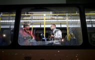 Xe buýt phục vụ Olympic 2016 bị tấn công