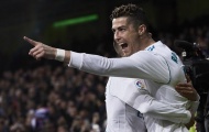 Ronaldo đe dọa Messi sau khi lập poker