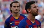 Fan Barca bao vây xe Griezmann, yêu cầu làm một điều với Messi