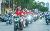 Hot gril Tây đô chạy mô tô khủng - ủng hộ U23 Việt Nam đấu Syria