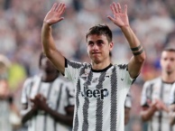 Dybala khóc hết nước mắt ngày chia tay Juventus
