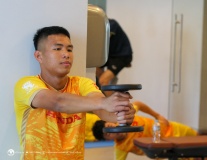 U23 Việt Nam căng sức tập tạ chờ đấu Iraq