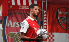 'Cậu ấy sẵn sàng ký hợp đồng mới với Arsenal'