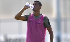 “Ronaldo biết tất cả giá trị dinh dưỡng có trong 1 chai nước”