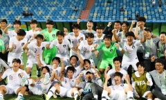Đội bóng quê hương của thầy Park giành vé vào tứ kết World Cup