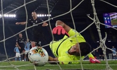 Zlatan ghi bàn, Milan hỗ trợ Juventus trên đường đua vô địch