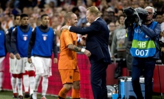 Manh nha trở lại thi đấu, Sneijder bị HLV Hà Lan 'phủ đầu'