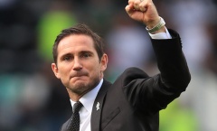 Gary Neville: 'Có vẻ như Lampard đang bắt đầu làm đúng ở Chelsea'