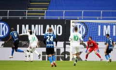 Lukaku lại ghi bàn, Inter bỏ xa AC Milan