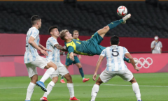 Mất người chóng vánh, Argentina thua sốc Australia