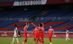 Dội mưa bàn thắng, Hàn Quốc thẳng tiến vào tứ kết