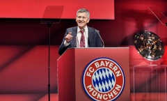 Chủ tịch Bayern dằn mặt Lewandowski